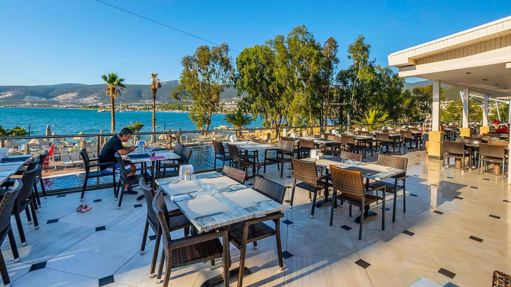 Long Beach Club Nature Акбюк Екстериор снимка